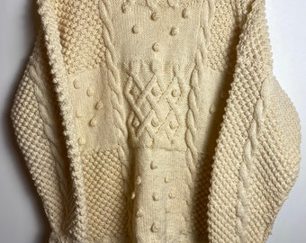 Maglione di lana irlandese lavorato a mano da donna vintage Blarney Woollen Mills (L)