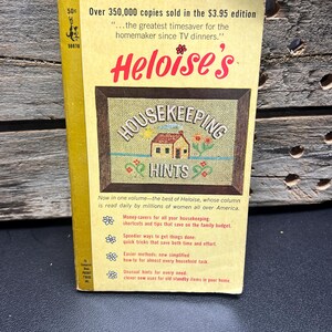 Heloise's Housekeeping Hints, Pocket Book Edition 1st 1965 Vintage Paperback