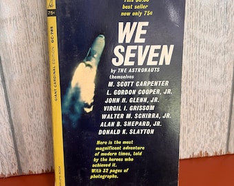 We Seven degli Astronauts, edizione Giant Cardinal del 1963, libro di storia spaziale GC-785.