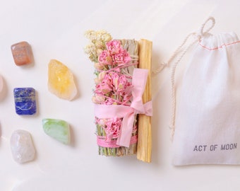 Crystal Healing Kit: White Sage, Palo Santo, Moonstone, Rose Quartz