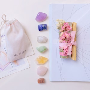 White Sage and Crystal Kit for Beginners Moonstone Rose Quartz Citrine Amethyst Jade Lapis Universal Crystal Kit