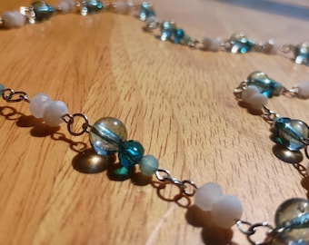 The Lonely glasses chains
