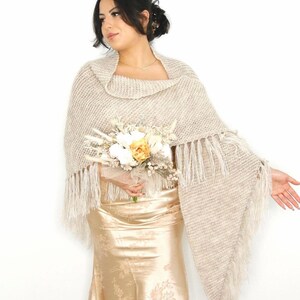 Beige Brautstola, Brautstola, Brautstola, Mohair-Mix mit Fransen