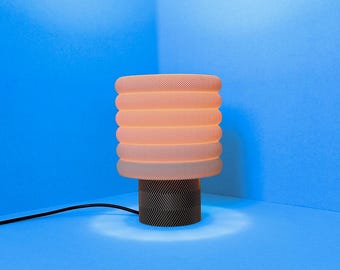 Rønna Lamp - 3D Gedruckte Moderne Ambient Tischbeleuchtung (E27) von Rohën Studio