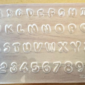 Mini Bubble Alphabet und Zahlen Silikonform für Clay und Resin verwenden