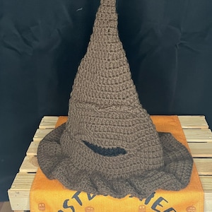 Crochet Sorting hat