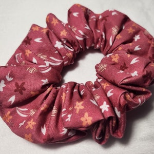 Red Doodle Floral Cotton Scrunchie