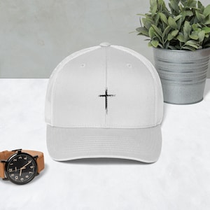 Gorra de camión cruzada bordada