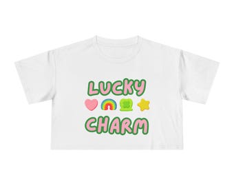 Glücksbringer Crop Tee | Pastell Herzen, Monde, Sterne St. Patrick's Day