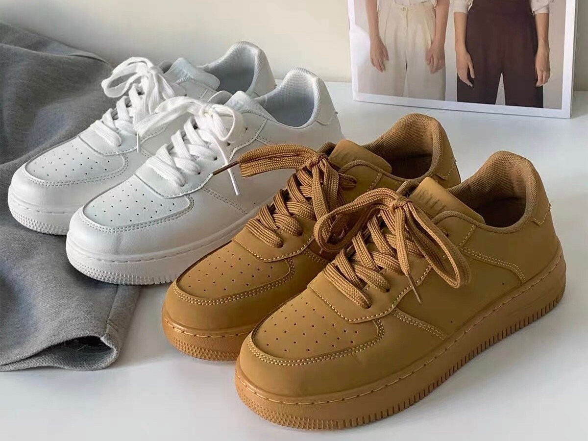 Browns sneakers Clearance