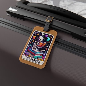Reader Tarot Card Gepäckanhänger - Einzigartiges Reise-Accessoire für Buchliebhaber - Perfekte Gepäck-ID für begeisterte Leser & literarische Abenteurer