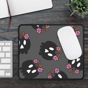 Cute Skulls with Flowers Non Slip Mouse Pad | Goth Style Skulls | Dark Aesthetic Emo Computer Mat | Ideal Gift for Gothic Emo Enthusiasts