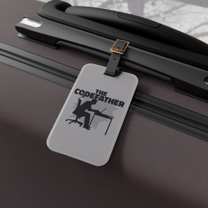 CodeFather ラゲッジタグ: ソフトウェア開発者向け旅行用アクセサリー