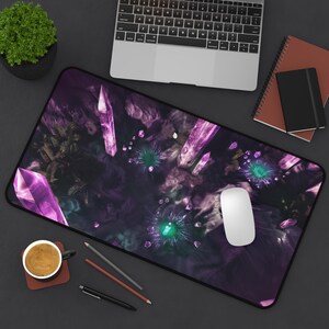 Pink Sapphire Kristall Höhlen-Schlacht-Karte XL erweiterbares Mauspad | Schreibtischunterlage | Verzauberte Höhle Karte für PC D&D Dungeon Geschenk Einzigartige Nerdy Schreibtisch Dekoration