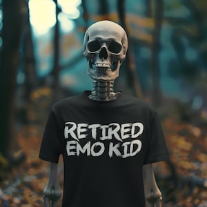 Camiseta de niño emo jubilado / Camiseta con humor emo anciano / Estilo emo vintage / Perfecta para amantes emo nostálgicos / Abraza a tu emo interior