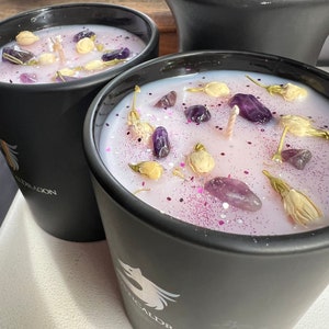7 oz Arabian Jasmine Rose Scented Coconut Soy Candle