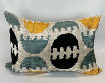 Multicolor Ikat Pillow Cover,Velvet Ikat Pillow,Lumbar Ikat Pillow,15x23 Velvet Throw Pillow,Accent Pillow,Decorative Throw Pillow