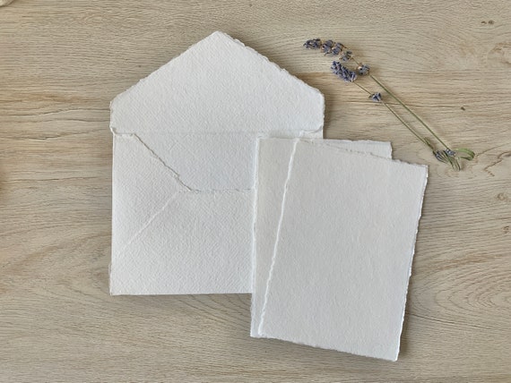 Handmade White Paper with Real Flower Petals and Deckle Edge - 150 GSM - 50  Pack