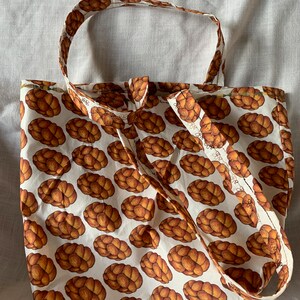 Bubbesbagsbymichelle. large cloth tote bag, lined, with pocket. reusable, food fabric designs
