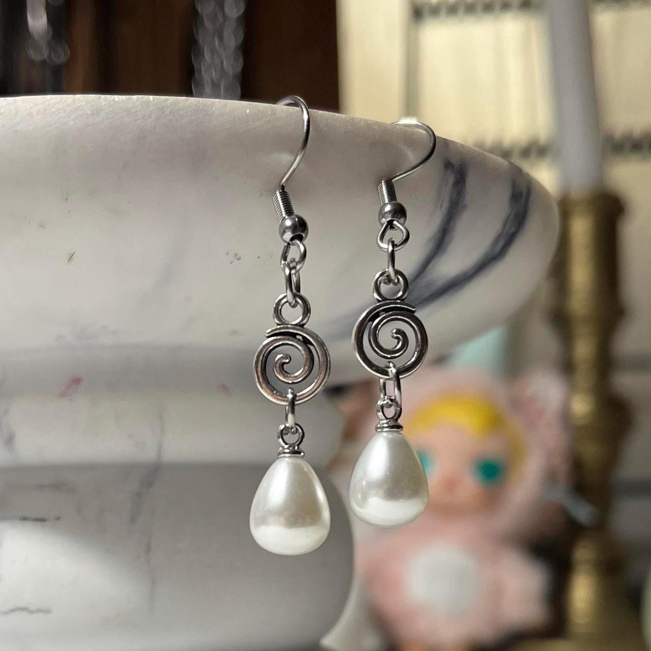 Y2k Pearl Earrings - Etsy display picture 3