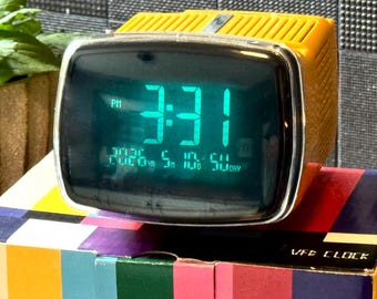 Vintage Flip Clock | Seiko DP-666 | Restored | Mellow Yellow