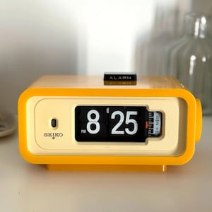 Vintage Yellow Flip Clock - Etsy