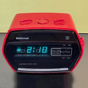 Vintage Clock Radio | Panasonic RC-55 | Retro Red | 70’s | Japan