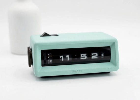 Vintage Rolling Flip Clock | Lumitime ST-30 | Sea Foam Blue | 1974