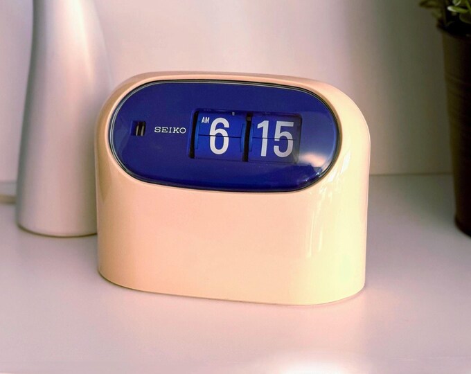 Stunning Rare Flip Clock | Seiko DZ614 | Cream & Indigo | Mint Condition | 70's