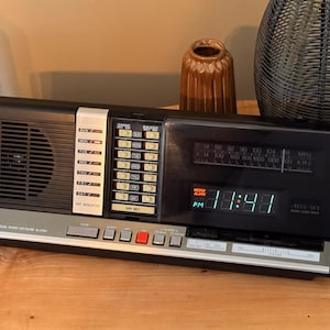 Clock Radio | Panasonic RC6510 | Console Style | Excellent | 80’s | Japan