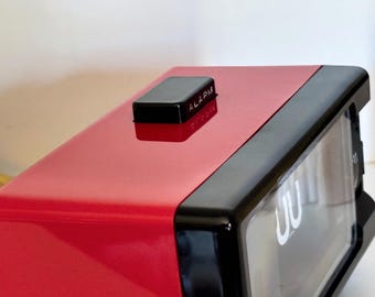 Vintage Seiko Flip Clock in Rocket Red - Etsy