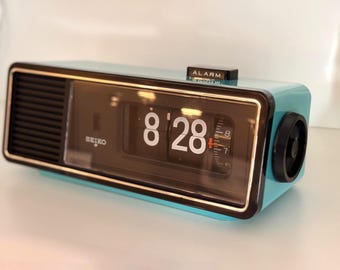 New Old Stock Seiko DP686L Flip Clock | Bell Alarm | Aqua Blue, 70's Japan