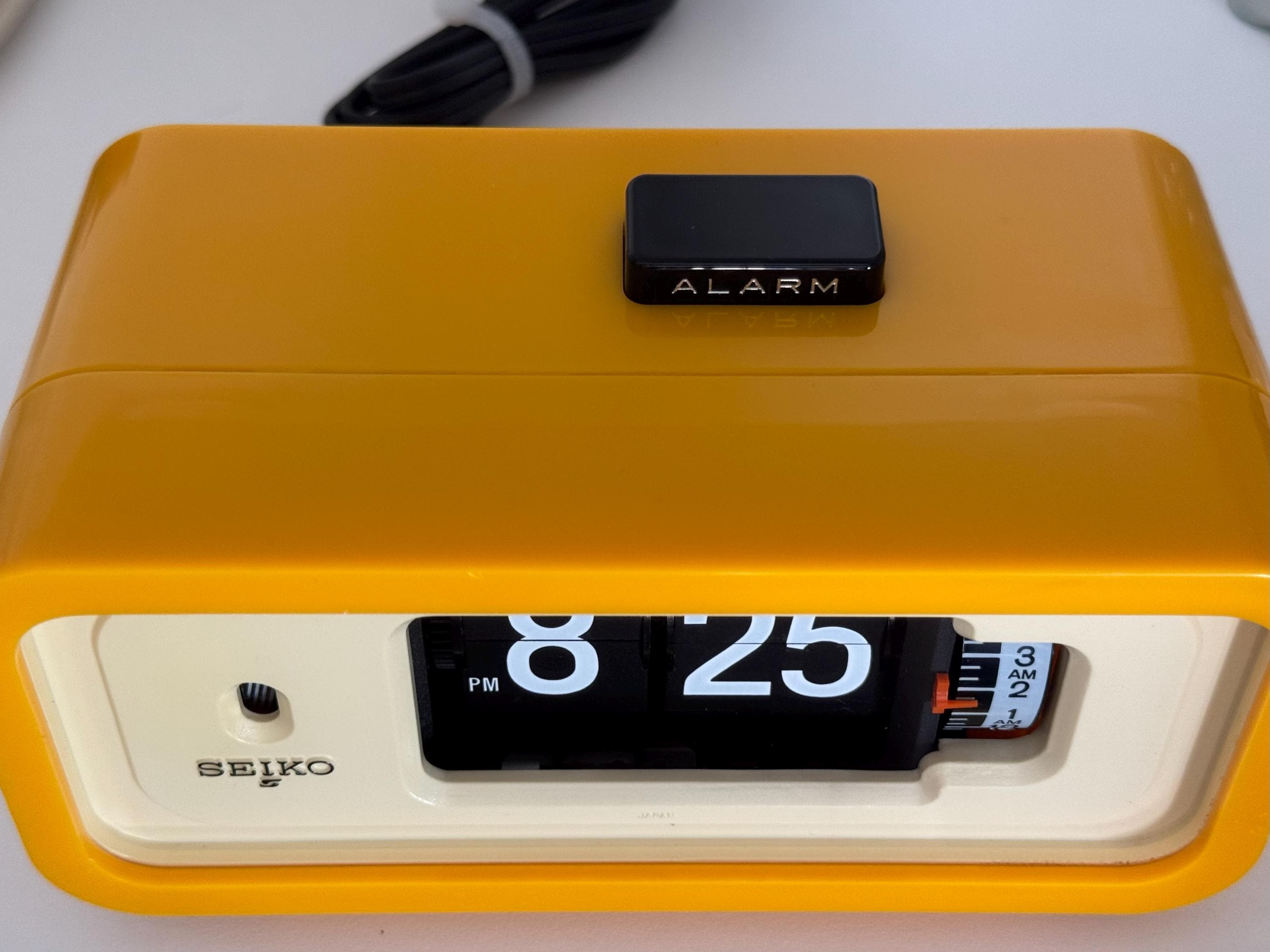 Restored 1974 Vintage Seiko DP-666 Flip Clock in Mellow Yellow - Etsy