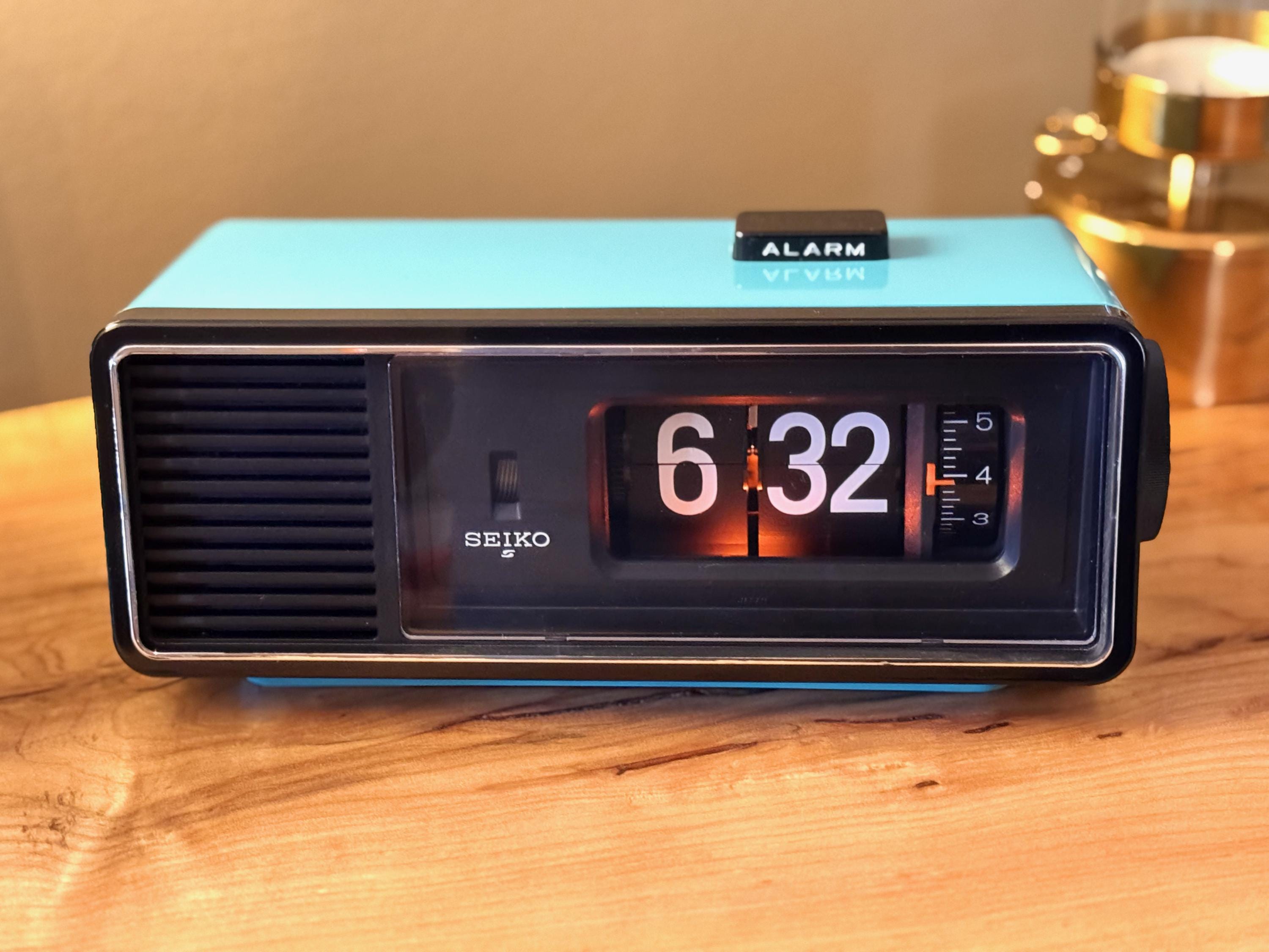 Vintage Flip Clock | Seiko DP-686 | Aqua Blue | 1970, Japan - Etsy