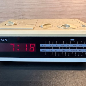 Tokyo Jumbo - Radio-réveil RD900 - Flip clock Radio - auction online