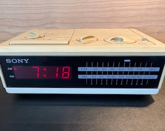 Sony ICF-C2W Clock Radio | Beige | Red LED | Retrotech | 80's | Japan