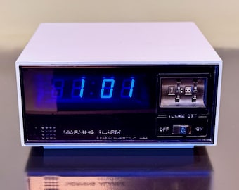 Early Digital Clock | Seiko | Blue VFD Display | Light Blue | Unique | 70's | Japan