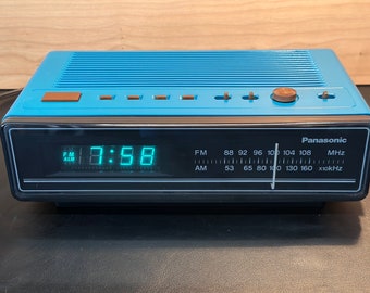 Radio-réveil Panasonic RC-65 / Vert surf / VFD LED / Retrotech 70's / Restauré