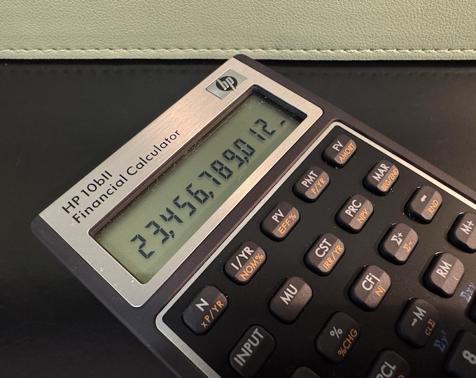 Hewlett Packard HP 10b | Vintage Calculator | LCD Display | 1999