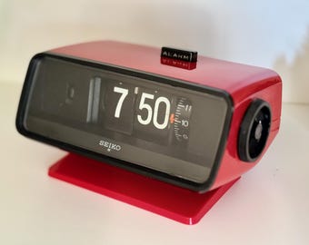 Vintage Flip Clock | Seiko DP689 | Cherry Red | Rare | 70's | Japan