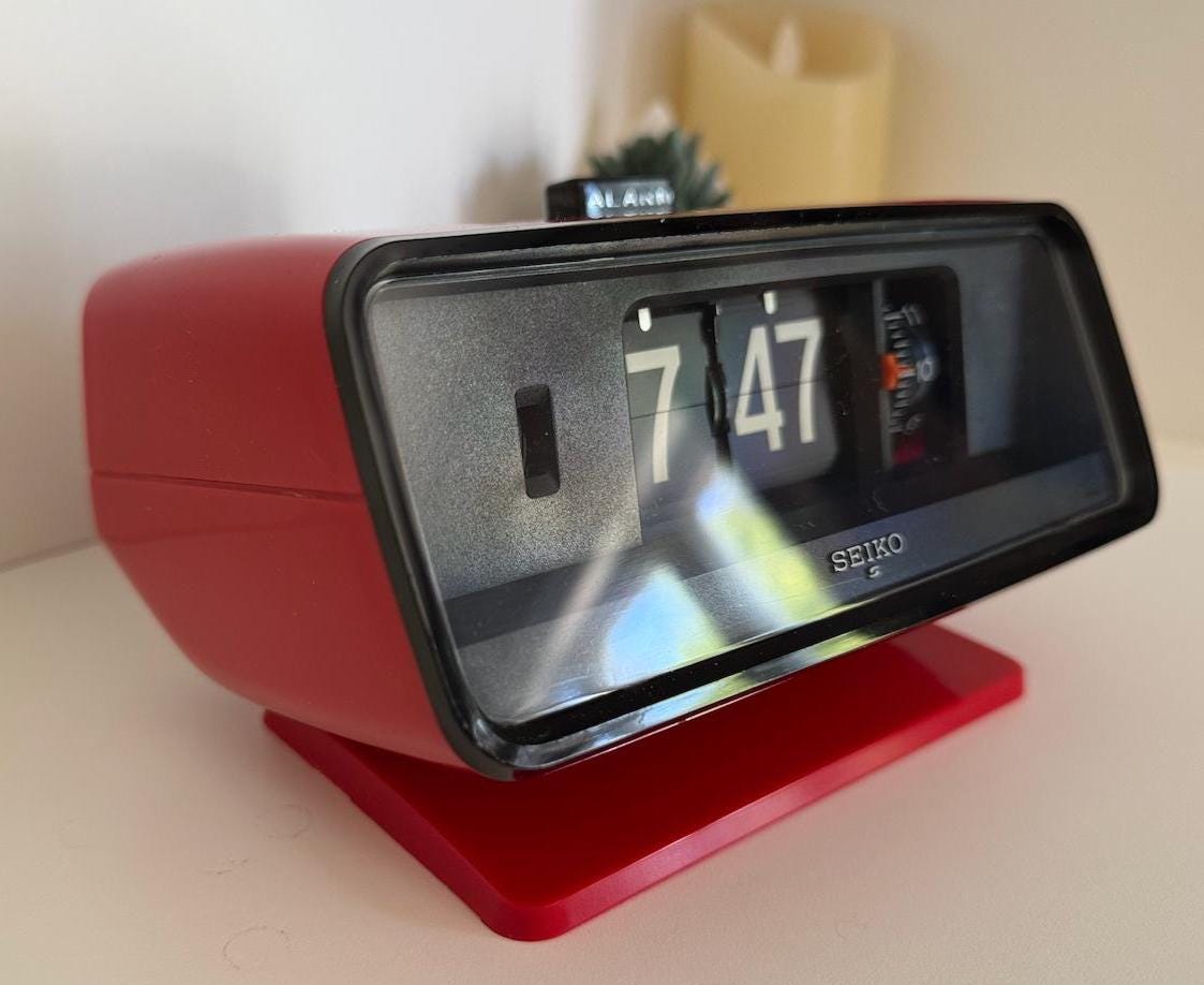 Restored 1978 Vintage Seiko DP-689 Flip Clock in Cherry Red - Etsy