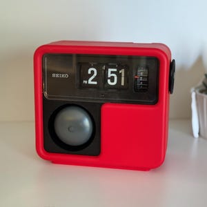 Rare Flip Clock | Seiko DP-646 | Poppy Red | 1975, Japan - Etsy