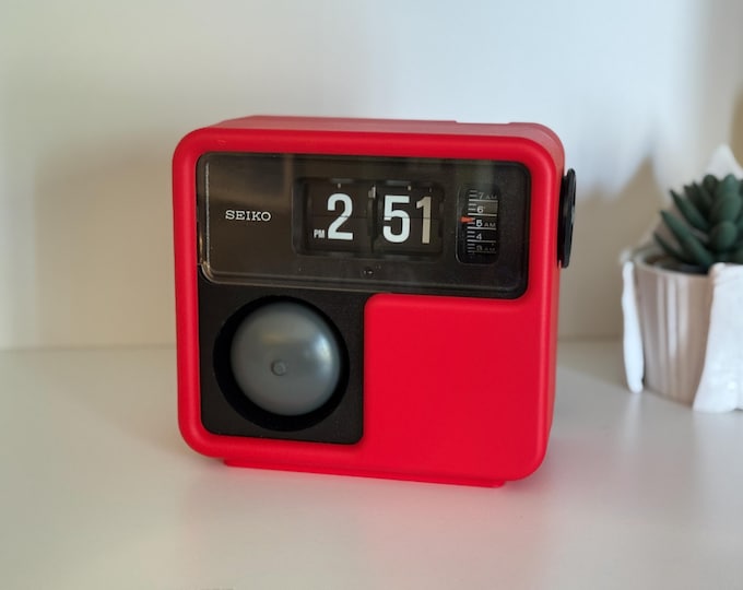 Flip Clock | Seiko DP646 | Poppy Red | 70's | Japan
