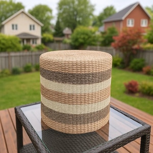 Tabouret tissé en rotin fait main, fabriqué au Vietnam, tabouret respectueux de l'environnement artisanal de style vietnamien, coussin d'assise plat en rotin, décoration d'intérieur