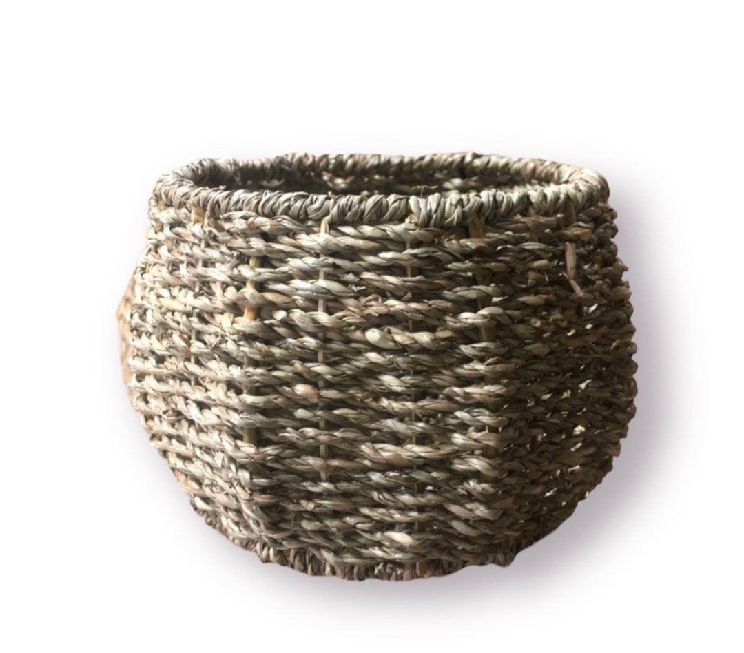 Vietnamese Handmade Reed Woven Basket Vietnamese Style Handcrafted Eco ...