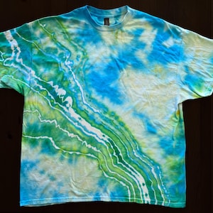 Geode Style Hand Tie Dye 2XL Tshirt