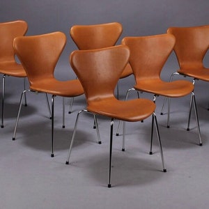 Arne Jacobsen - silla coñac - Modelo 3107 Fritz Hansen