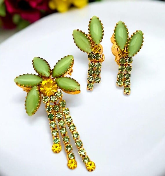 Vintage Brooch & Earring Set Rhinestones Green Yellow Demi-Parure MCM 9V