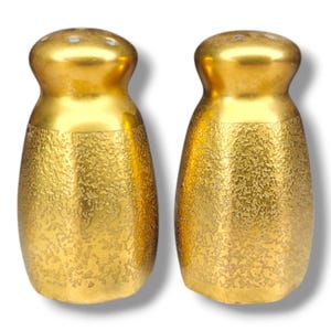 Vintage Pickard 32k Gold Encrusted Salt and Pepper Shaker Set 2&quot;