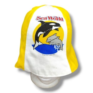 Vintage Sea World Shamu Kids Hat White Yellow Hong Kong 1982 New Unworn